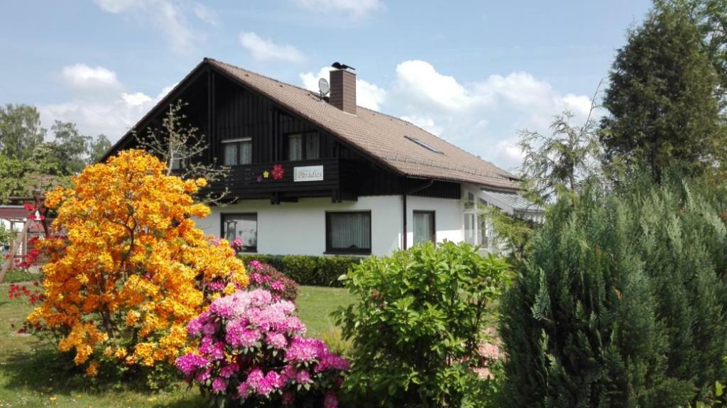 Hotel Gruenes Paradies- Garni Hochwaldhausen Buitenkant foto